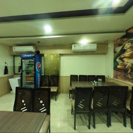 Kingsway Hotel And Restaurant Ajmer Dargah 350 Meter ภายนอก รูปภาพ