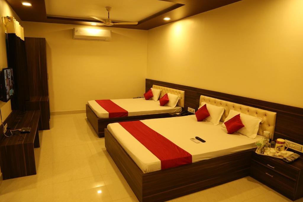 Kingsway Hotel And Restaurant Ajmer Dargah 350 Meter ภายนอก รูปภาพ
