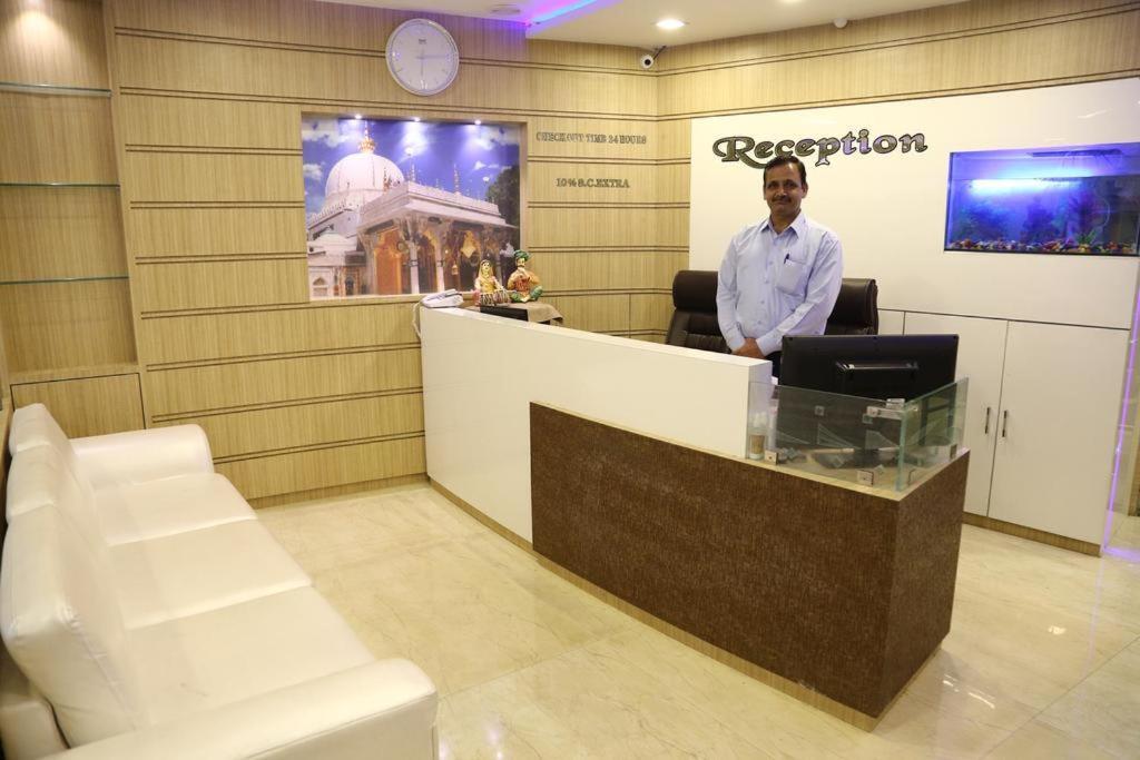 Kingsway Hotel And Restaurant Ajmer Dargah 350 Meter ภายนอก รูปภาพ