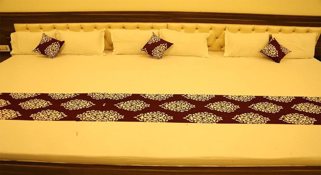 Kingsway Hotel And Restaurant Ajmer Dargah 350 Meter ภายนอก รูปภาพ