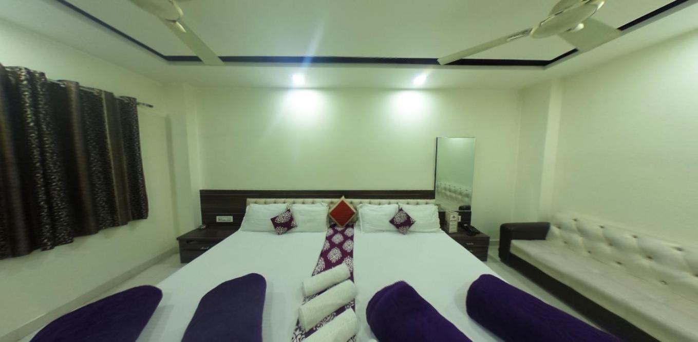 Kingsway Hotel And Restaurant Ajmer Dargah 350 Meter ภายนอก รูปภาพ